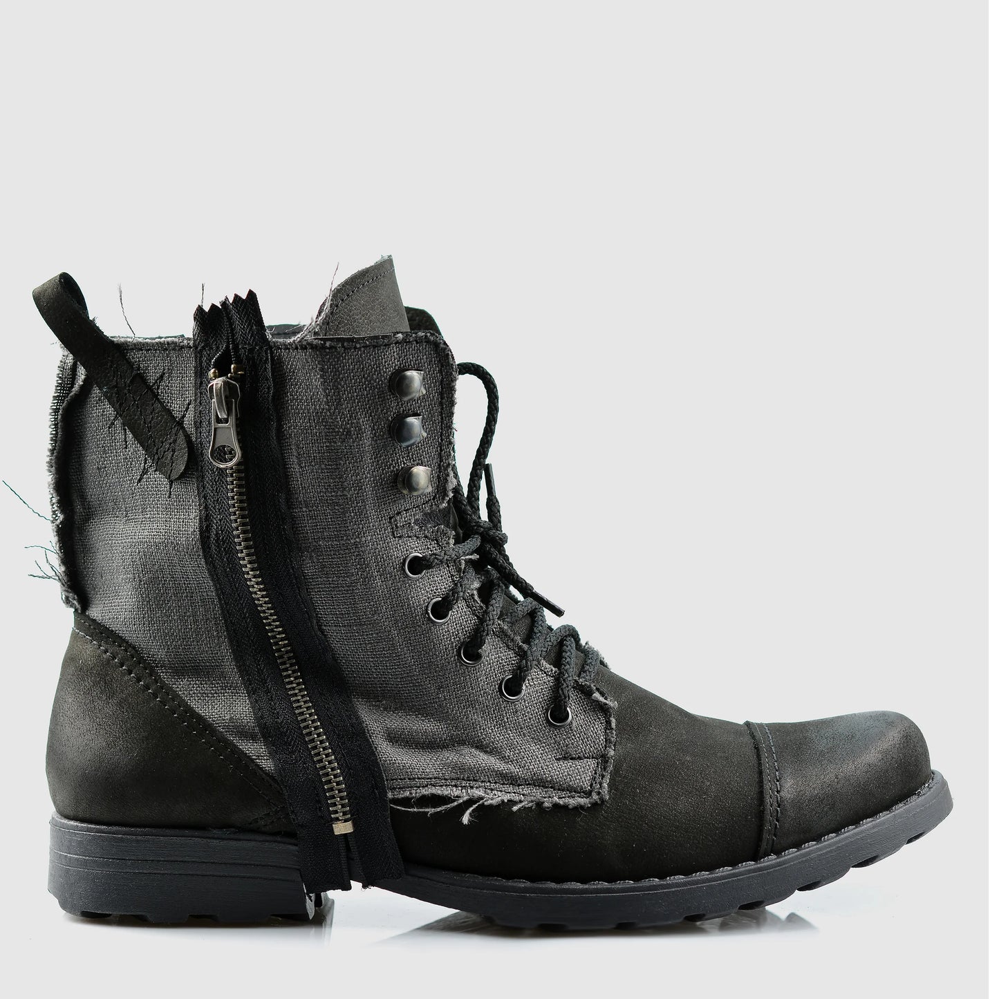 Handgefertigte Schwarze Herren-Boots aus Leder & Leinen – Linen | KarolShoes