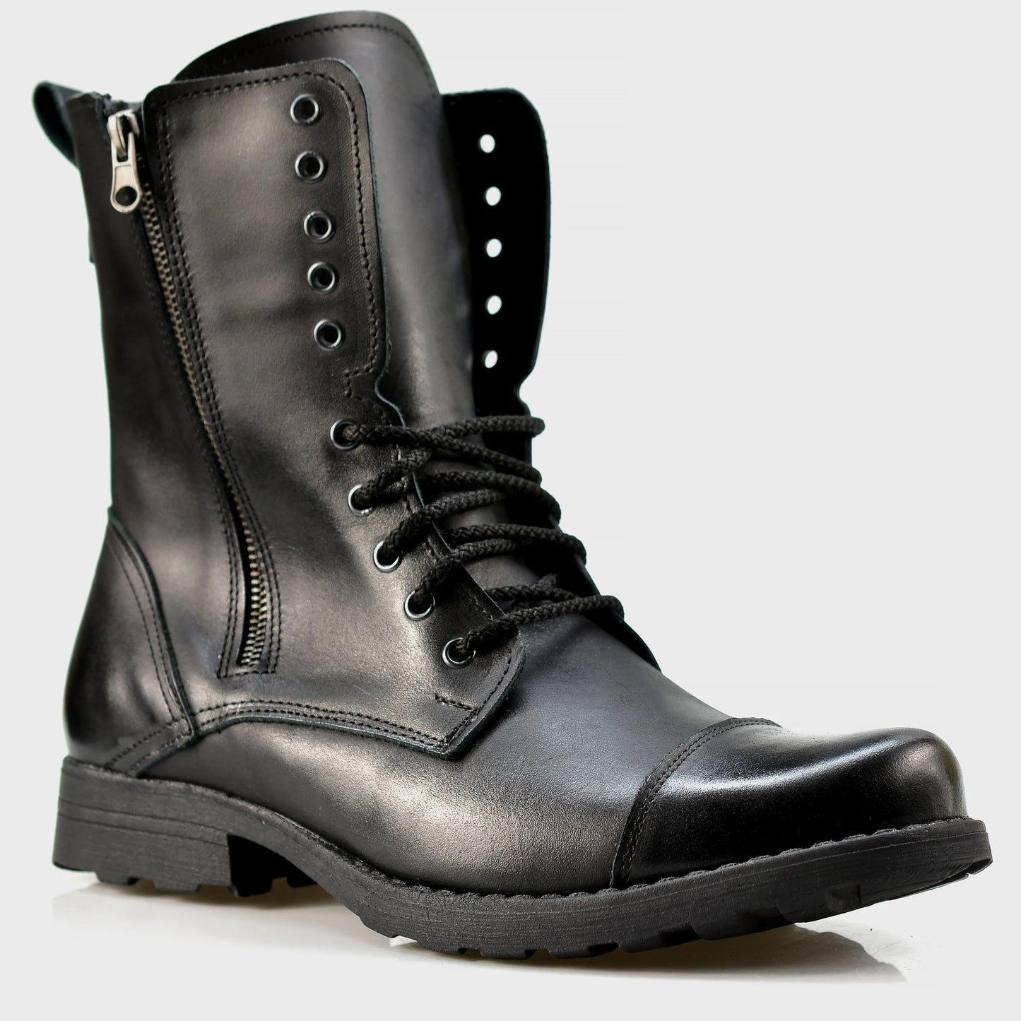 Handgefertigte Schwarze Herren-Combat-Boots aus Leder – Landon | KarolShoes