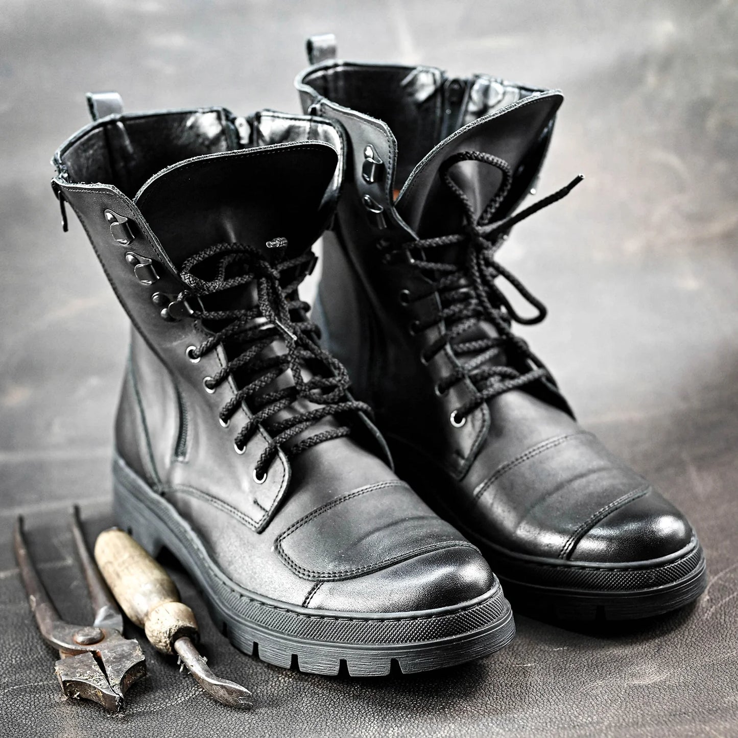 Schwarze Herren-Motorradstiefel aus Leder – Gregory | KarolShoes