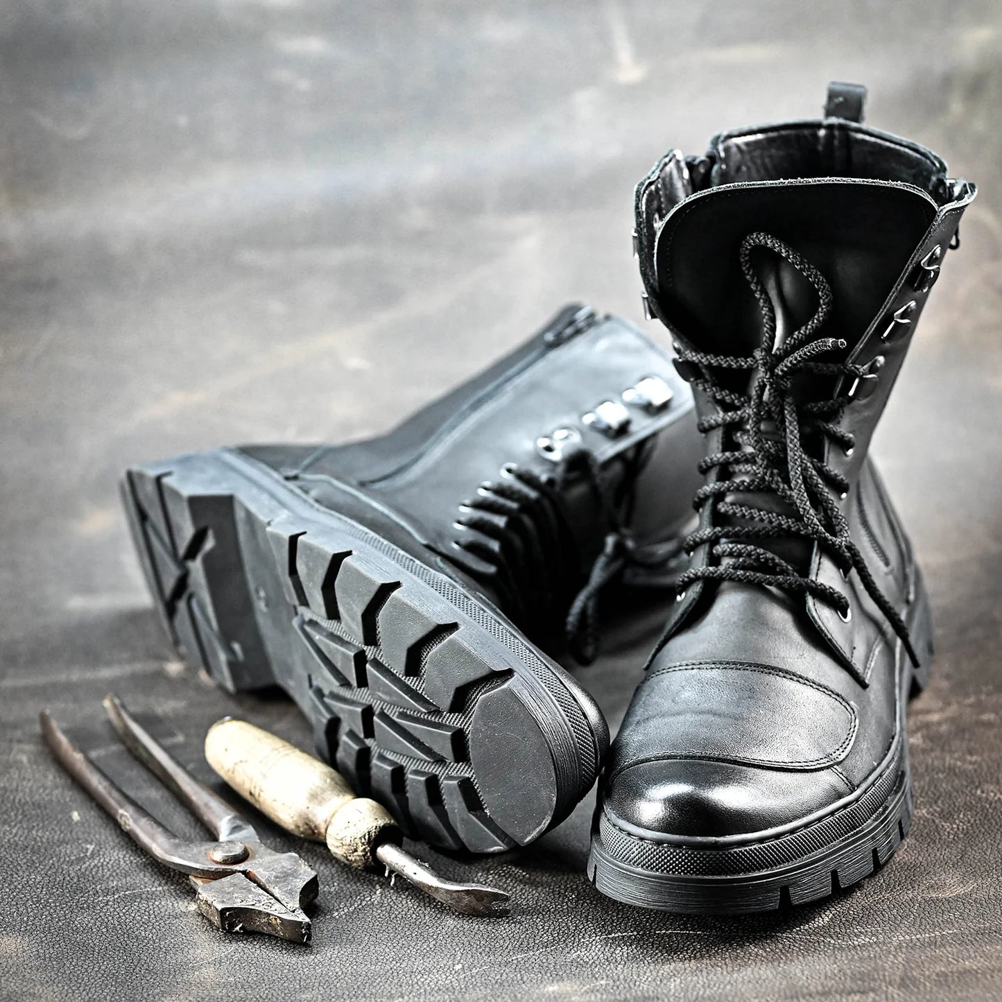 Schwarze Herren-Motorradstiefel aus Leder – Gregory | KarolShoes