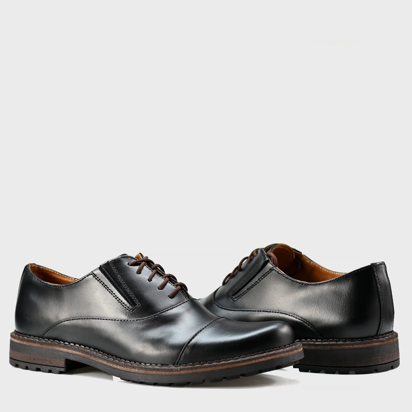 Schwarze Herren-Derby-Schuhe aus Leder - Enzo | KarolShoes