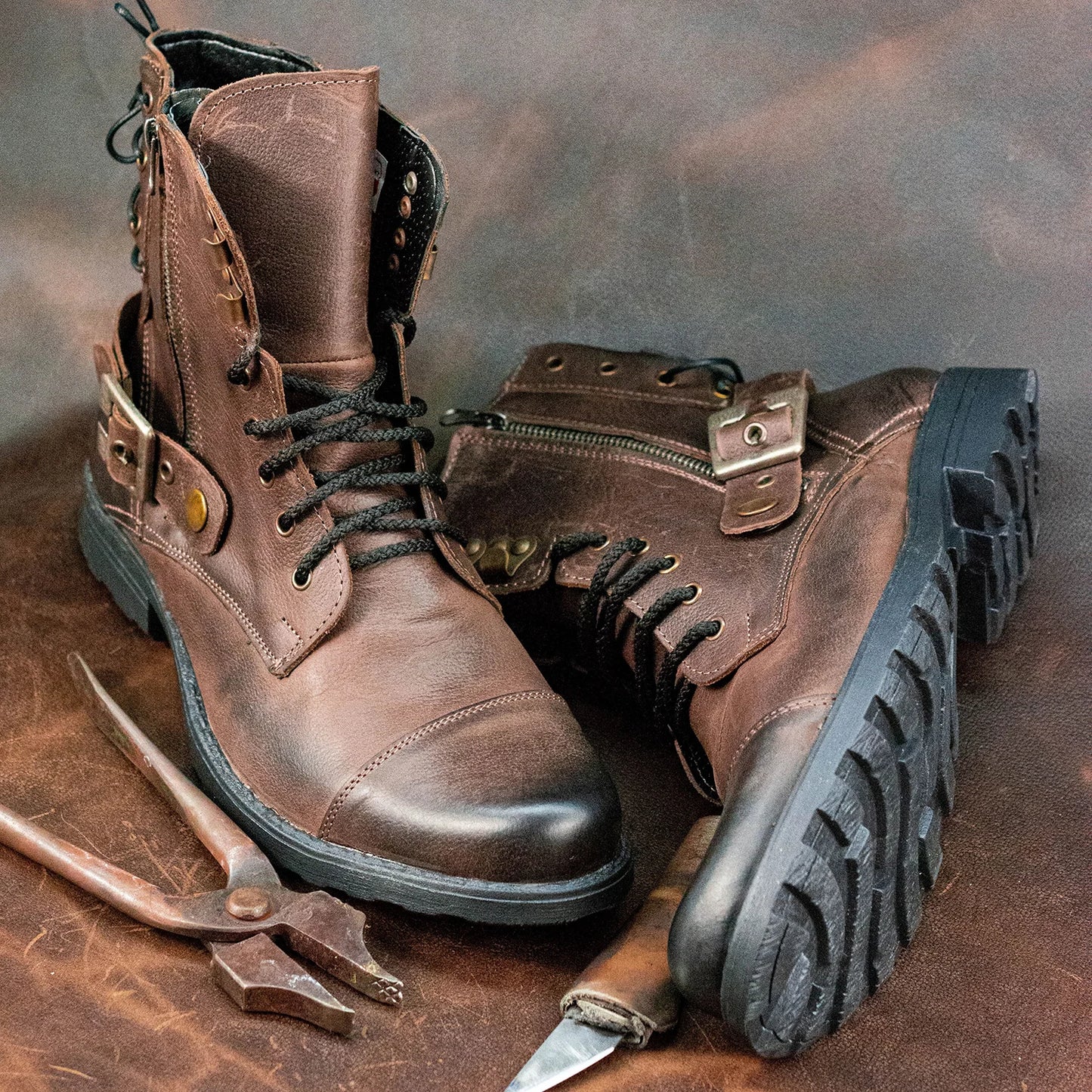 Handgefertigte Braune Herren-Lederstiefel – Maron | KarolShoes