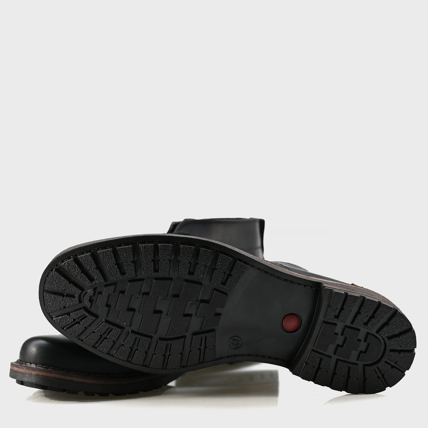 Pánské kožené chukka boty Hawk – černé, ručně šité, odolné a pohodlné | KarolShoes