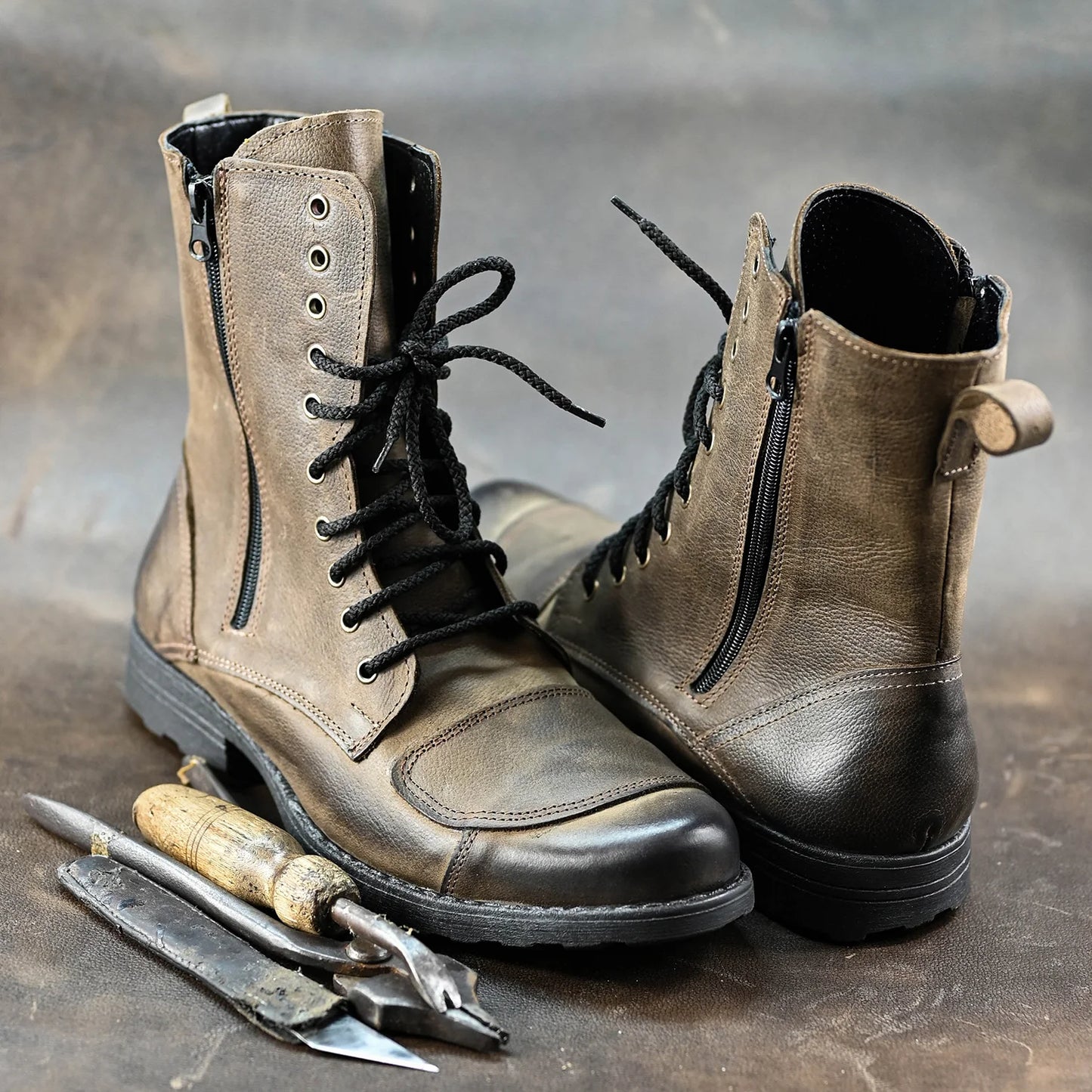 Braune Herren-Motorradstiefel aus Leder – Hunter | KarolShoes