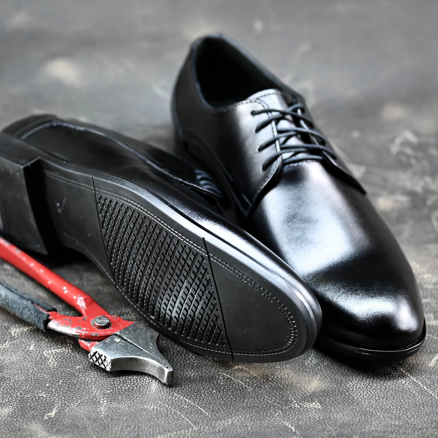 Pánské kožené derby polobotky Milano – ručně šité černé | KarolShoes